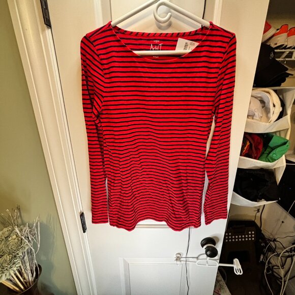 J. Crew Women's Size Medium Artist LS T Red & Navy Shirt - NWT - Picture 6 of 7